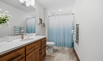 1515 Geneva Rd NE, Alexandria, MN 56308