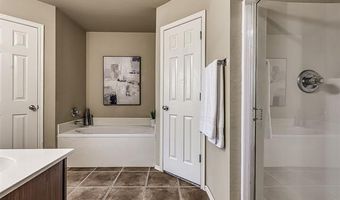 2006 W Greenleaf Ct, Bartlesville, OK 74006