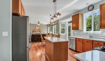 700 Needlegrass Pkwy, Antioch, IL 60002