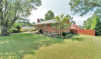 7705 ROYSTON St, Annandale, VA 22003
