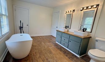 303 McCarley Ave, Booneville, MS 38829