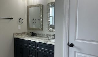 19298 Cressie Ln, Altha, FL 32421