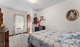 1422 MCCLOUD Rd, Aledo, IL 61231