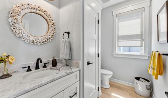244 14th St, Avalon, NJ 08202