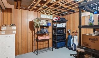 1061 Western Dr, Ann Arbor, MI 48103