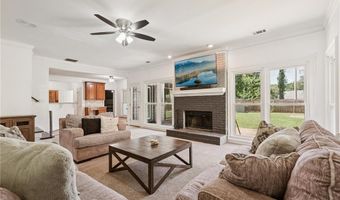 1496 Fallsbrook Ct NW, Acworth, GA 30101
