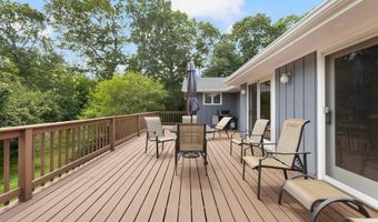 59 Lakewood Dr, Narragansett, RI 02882