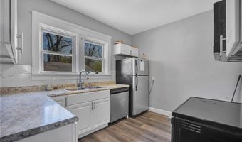 256 E York St, Akron, OH 44310