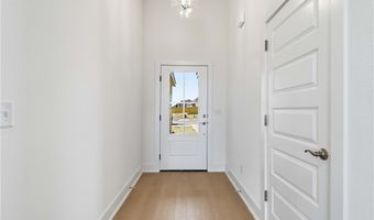 7014 Orange Ave, Bentonville, AR 72713