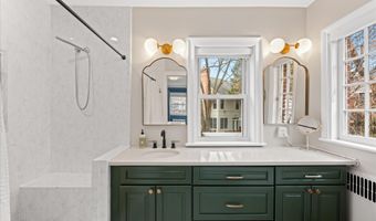 4820 LINNEAN Ave NW, Washington, DC 20008