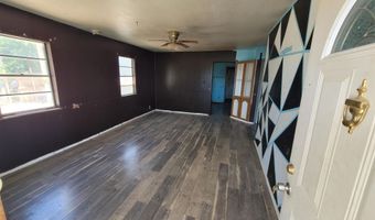 2004 N Pine St, Artesia, NM 88210