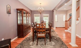 11 Mountain Rd, Bedford, NH 03110