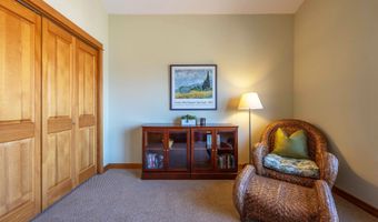 1515 LINCOLN St Middle, Hood River, OR 97031