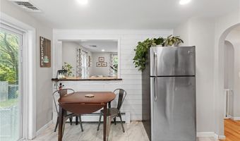 103 Everglade Ave, Warwick, RI 02886
