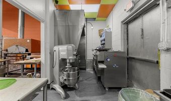 14730 Champaign Rd, Allen Park, MI 48101