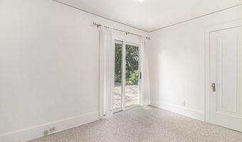 1210 Henry St, Ann Arbor, MI 48104