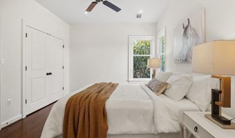 7106 EXETER Rd, Bethesda, MD 20814