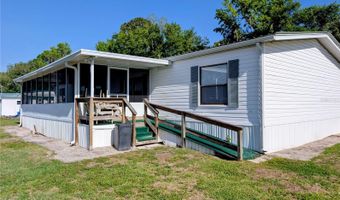 25836 MANHATTAN Ln, Astor, FL 32102