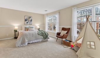 5432 SUMMER LEAF Ln, Alexandria, VA 22312