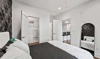 1002 RHODE ISLAND Ave NE 8, Washington, DC 20018