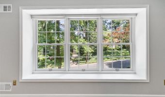5110 DUVALL Dr, Bethesda, MD 20816