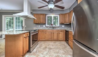 128 Cedar Ln, Beacon Falls, CT 06403