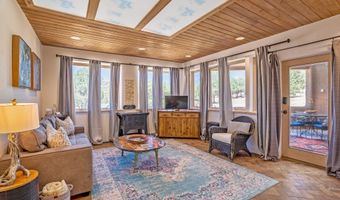 35 Arroyo Vis, Arroyo Hondo, NM 87571