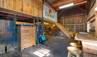 24 Liberty St, Clinton, CT 06413