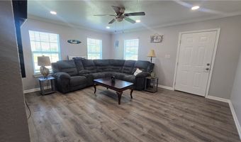 402 S Saunders St, Aransas Pass, TX 78336