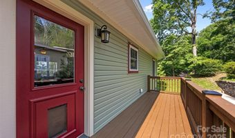 17 Laurel Rd, Arden, NC 28704