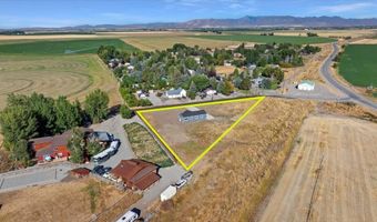 8 Punkin Center Rd, Bellevue, ID 83313