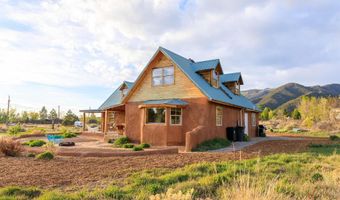 71 Calle Martinez, Arroyo Seco, NM 87514