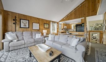 15 Goose Hollow Rd, Campton, NH 03223