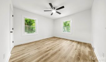 2500 Markham Ct, Charlotte, NC 28205