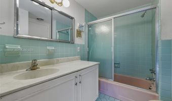 1 Harbour Way 108, Bal Harbour, FL 33154
