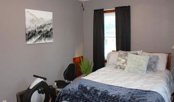 905 Pine St, Atlantic, IA 50022