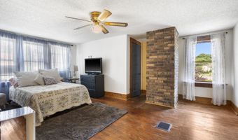 400 E Walker St, Ash Grove, MO 65604