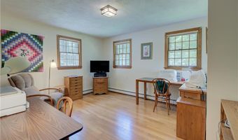 1420 Diplomat Dr, East Greenwich, RI 02818
