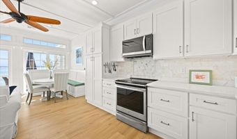 106 King Philip Ave, Bristol, RI 02809