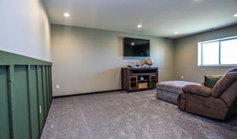 1203 Nano Nagle Ave, Aberdeen, SD 57401