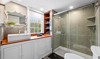 123 CORAL St, Beach Haven, NJ 08008