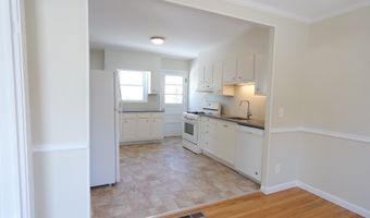 85 Ivy St, Branford, CT 06405