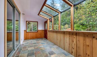 44072 Anderson Ln, Astoria, OR 97103