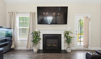 598 E L Ives Dr, Aberdeen, NC 28315