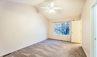 4107 Boulder Pond Dr, Ann Arbor, MI 48108