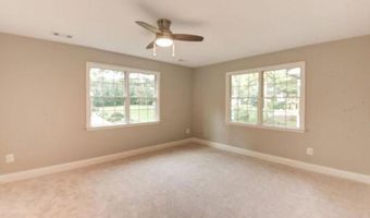 3436 HOLLY Rd, Annandale, VA 22003