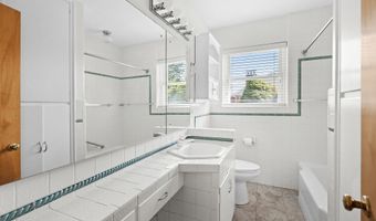 3139 S CRESTVIEW Cir W, Bountiful, UT 84010