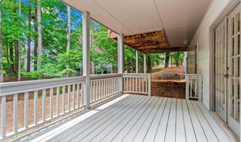 1605 Spinnaker Dr, Alpharetta, GA 30005