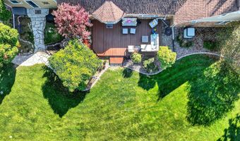 9 MEADOWBROOK Ln, Appleton, WI 54914