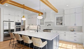 3224 E Ford Rd, Charlotte, NC 28205